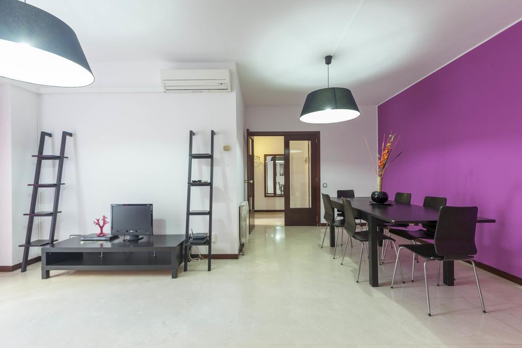 Apartment Sagrada Familia Барселона Номер фото