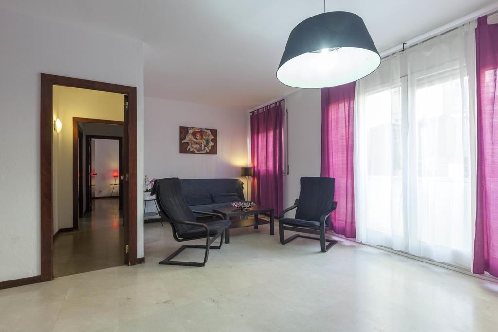 Apartment Sagrada Familia Барселона Номер фото