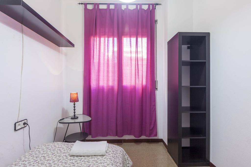 Apartment Sagrada Familia Барселона Номер фото